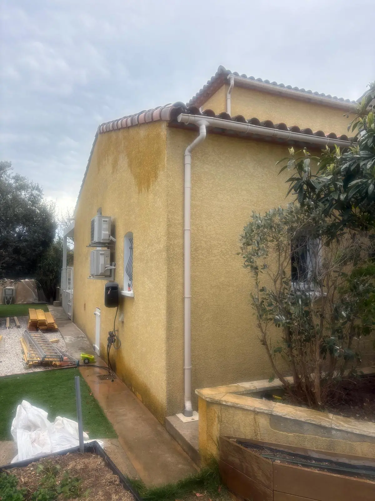 Remplacement de solin de toiture à Cournonterral – Joachim Rénovation 34